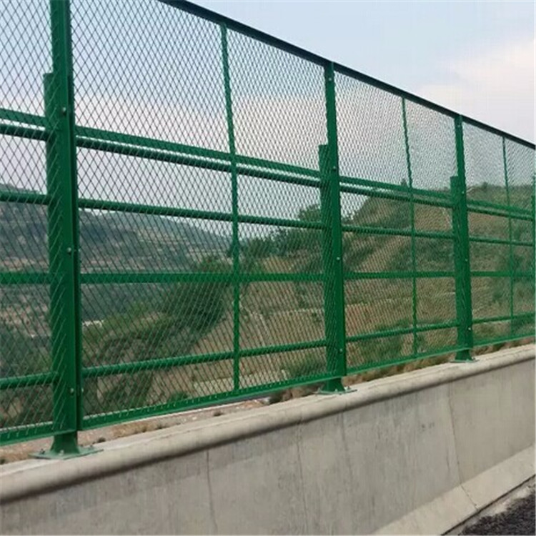 橋梁防拋網(wǎng)案例展示圖片4 橋梁防拋網(wǎng)案例展示圖片4