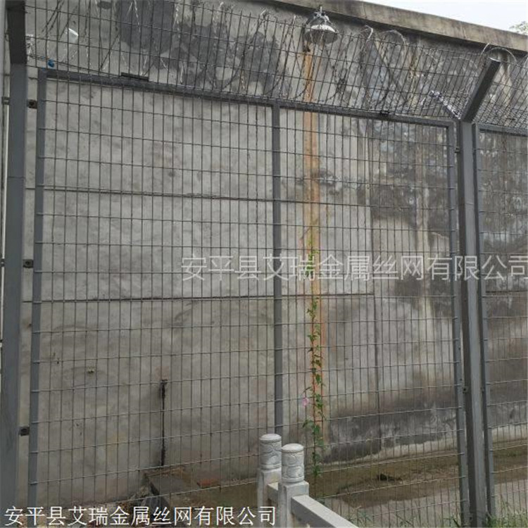監(jiān)獄鋼網(wǎng)墻案例展示圖片2 監(jiān)獄鋼網(wǎng)墻案例展示圖片2