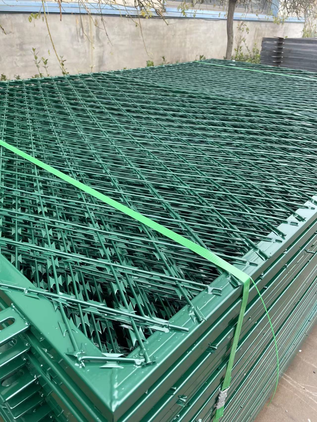 監獄焊接刀片網圖片3 監獄焊接刀片網圖片3