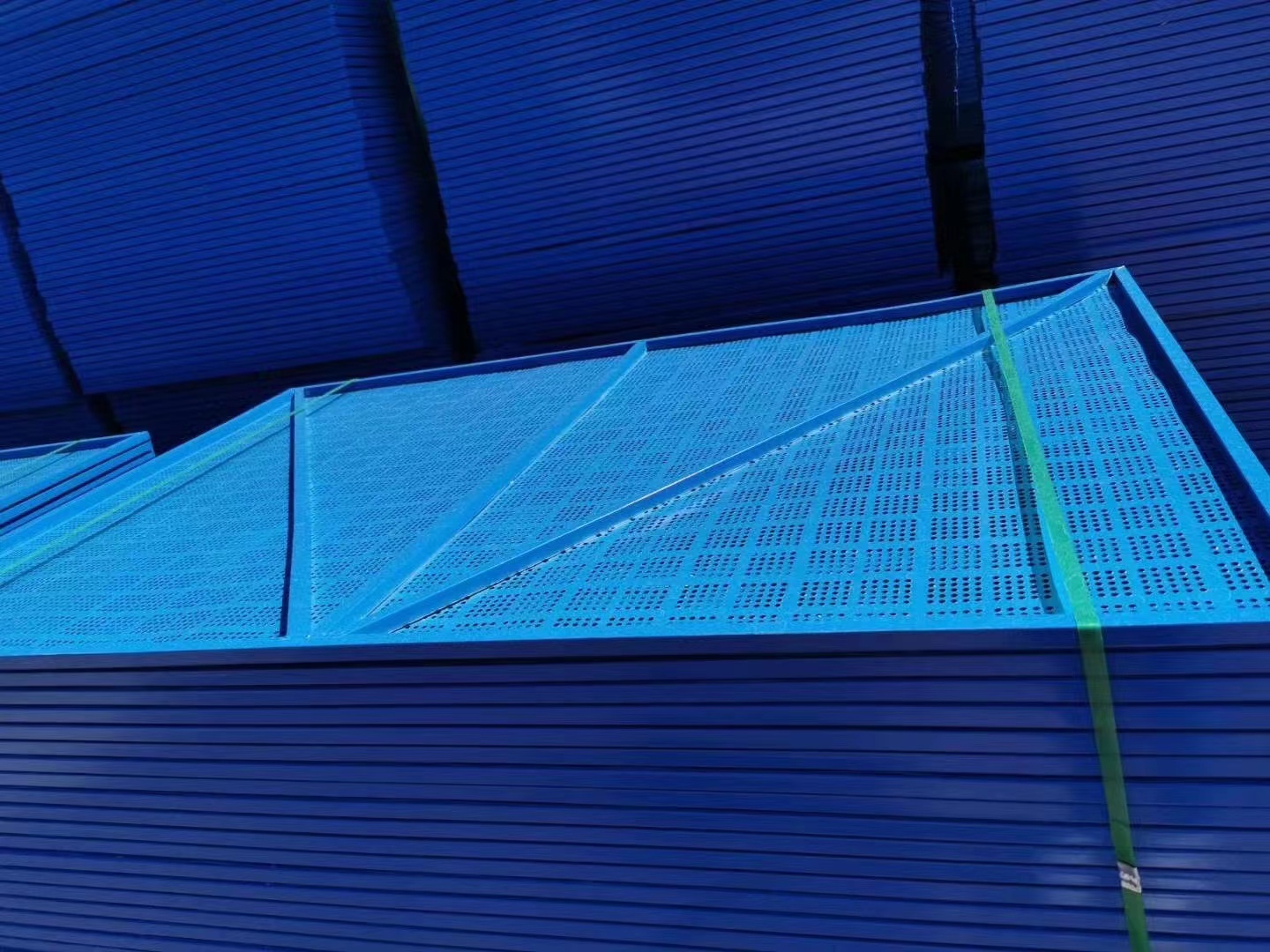 建筑爬架網規格圖片4 建筑爬架網規格圖片4